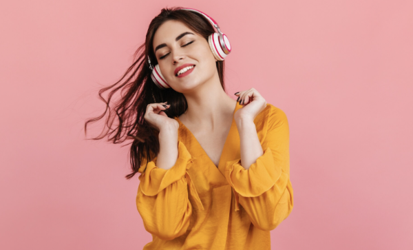 Tendencias 2025: cómo cambió la forma en que escuchamos música, viajamos y trabajamos